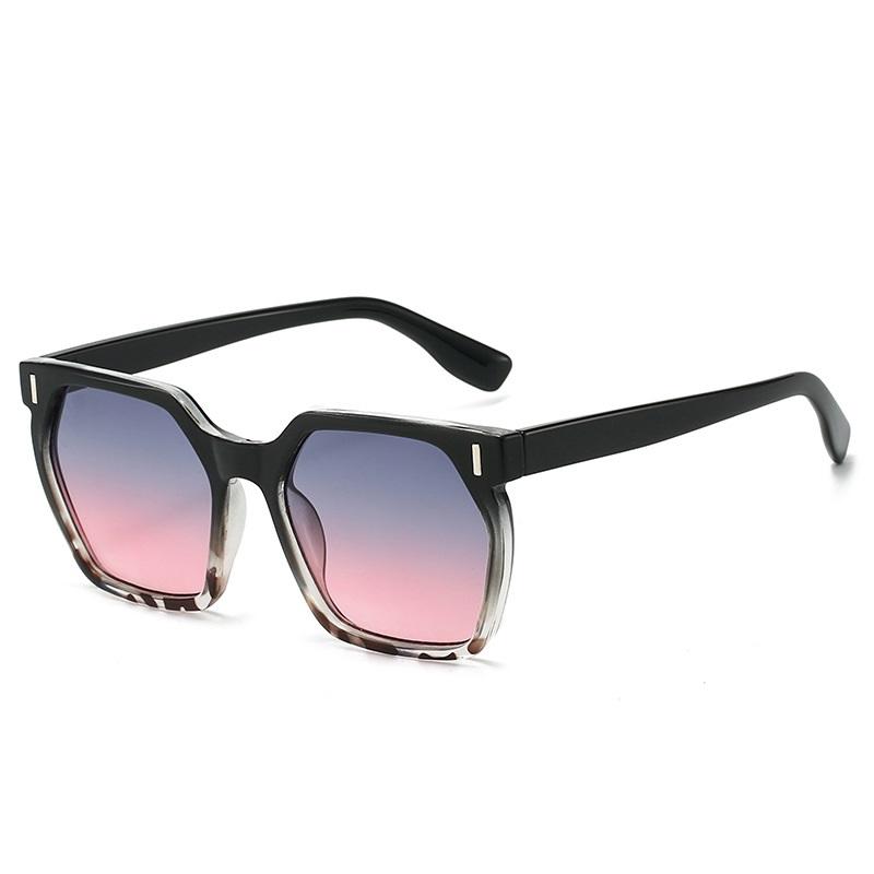 

Ins Popular Fashion Square Sunglasses Women Retro Color Gradient Frame Rivets Shades Uv400 Men Sun Glasses Party Travel Beach as picture