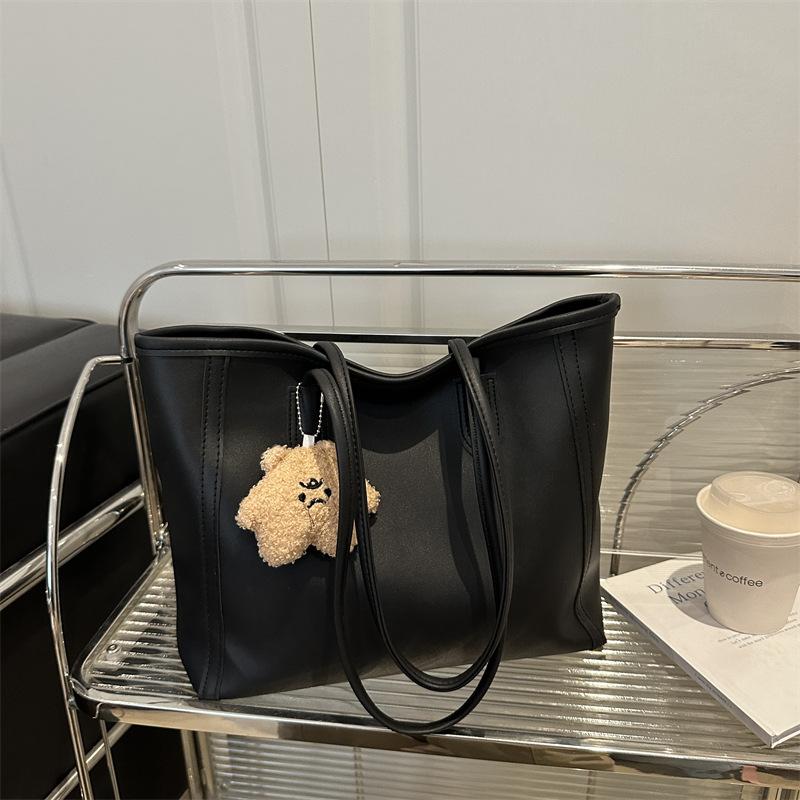 Atmospheric commuter texture handbag spring new versatile shoulder underarm bag temperament tote bag
