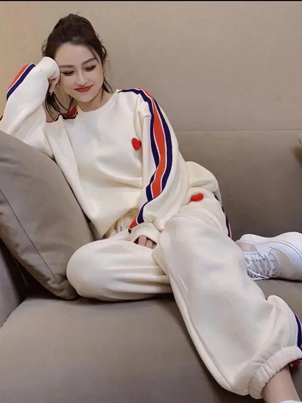 Women's Plus Size Casual Sports Set: 2025 Autumn/Winter Fashionable Loose Two-Piece for Commuting