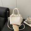 Bolsa de Cubo de Agua Portátil Simple con Apariencia Moderna y Elegante, Bolso Cruzado de Hombro Único para Mujer