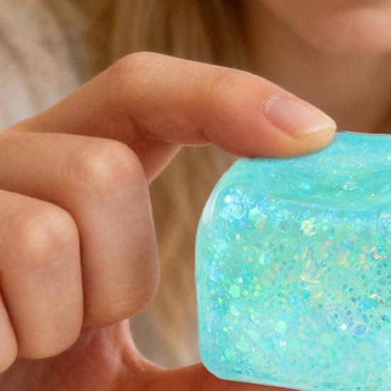 Ice Cube Squeeze Toy with Glitter Slow-Rising Water Cube TPR Fidget Toy for Stress Relief Portable Decompression Gadget for Kids Adults