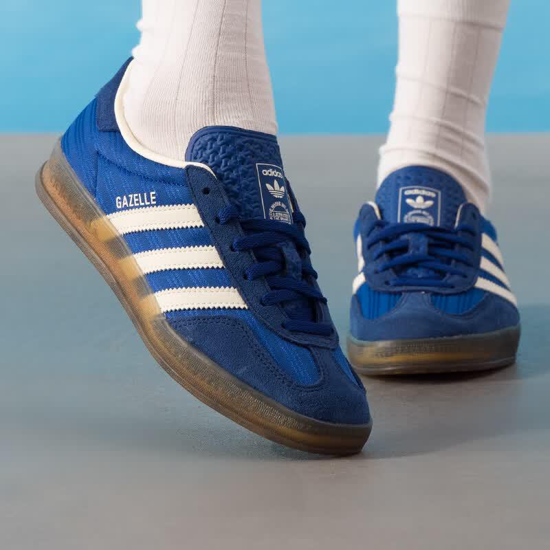 

Adidas JS1410 Women s Lifestyle Sneakers 37