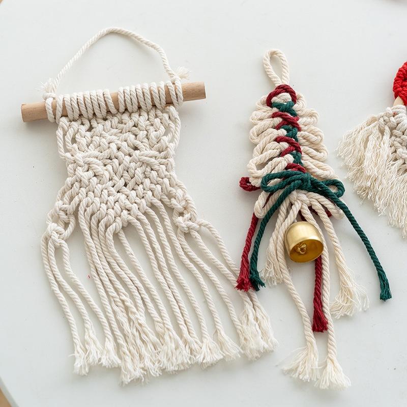 1PC Hand-woven Christmas Tree Old Man Pendant Car Ornaments Christmas Tree Decoration Pendant Christmas Tree Embellishment Christmas Decoration