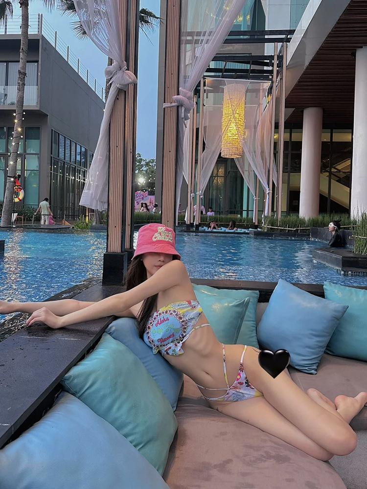 2025 Damen Zweiteiliger Bikini Badeanzug - Stilvolle Thailand Strand- & Thermalquellenbekleidung