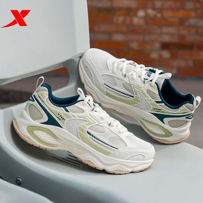 XTEP Men s Retro Casual Sneakers 42