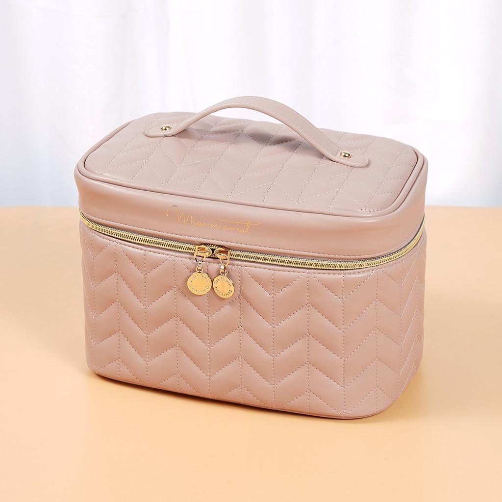 Stylish Beige Bag 2023 Geometric Pattern Rhombus Grid Big Capacity Travel Portable Makeup Bag Factory White StyleC