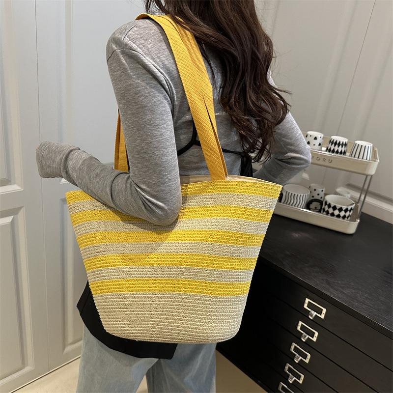 Seaside Vacation Striped Beach Bag Summer New Fashionable and Beautiful Large Capacity Shoulder Underarm Tote Bag