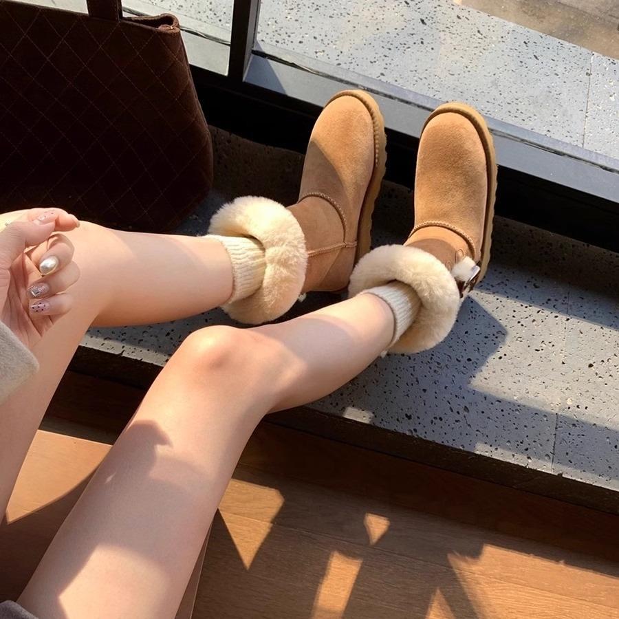 Women's cow horn buckle fashion lightweight soft sole winter warm fur one snow boots padded lining non-slip casual sports cotton boots