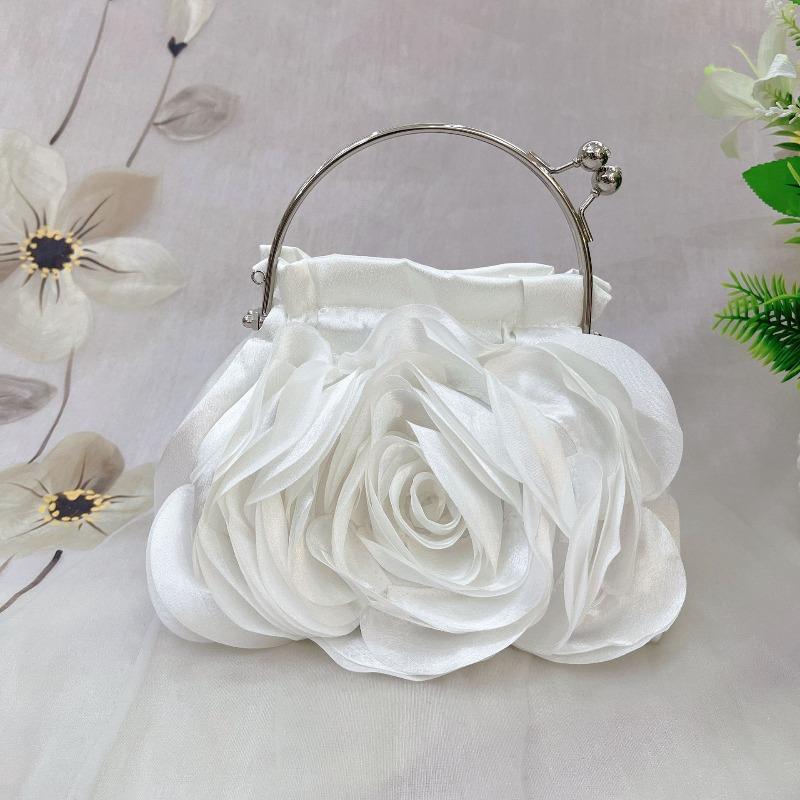 

Small fresh and sweet rose flower satin bag banquet bag diagonal span cheongsam bag bridesmaid dress bag vacation bag ins білий
