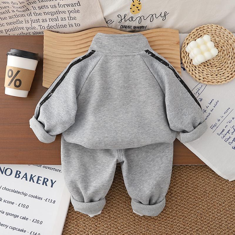 Boys' long sleeved 2-piece set, Autumn children's fashionable letter printed hoodie set, High-quality clothes for boys