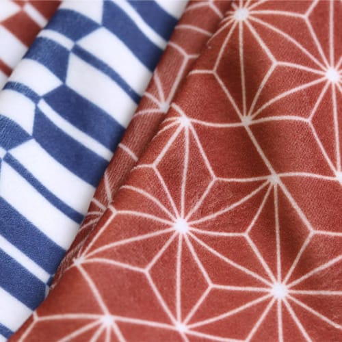 Large, Sticky Furoshiki Wrapping Cloth with a Japanese Pattern, Perfect for Wrapping Bento Lunches (hemp Leaf Pattern, Blue)