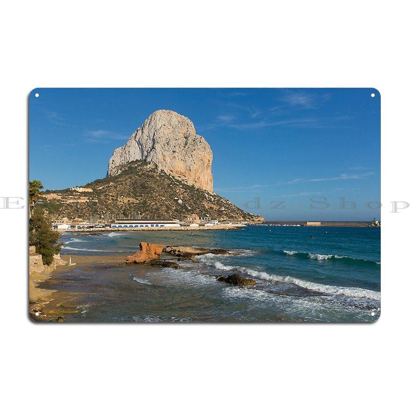 Alicante Spain Iron Statue of a Medieval Warrior At Santa Barbara Castle Metal Plaque Classic Plaques Club Bar Tin Sign Poster