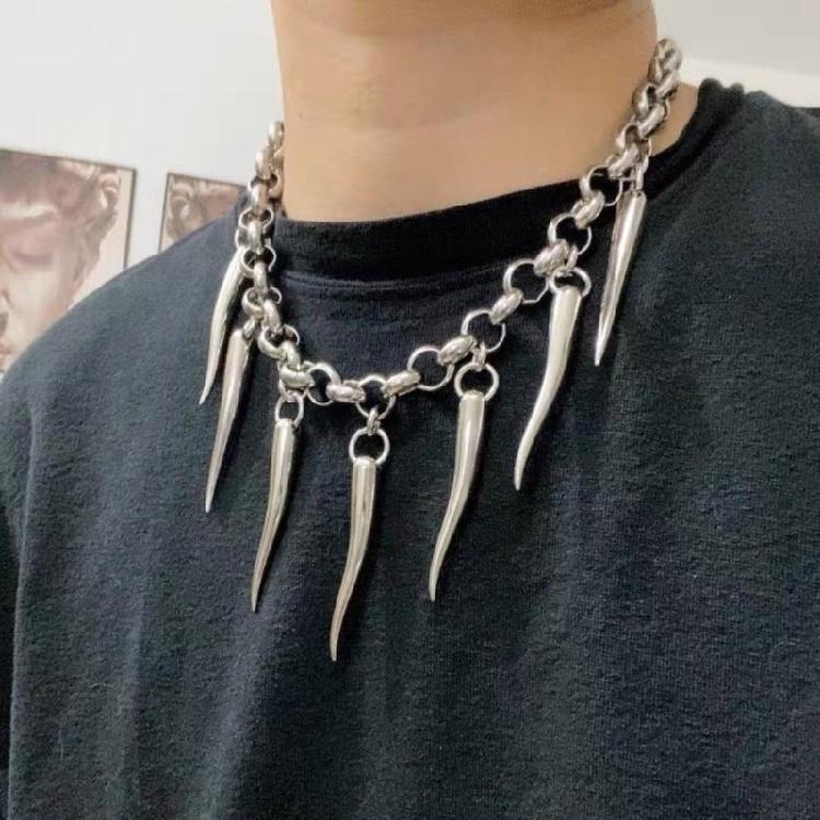 Trendy Geometric Necklace Hip Hop Rivet Necklace Pendant Sweater Chain for Youthful Women Daily Wear And Special Event