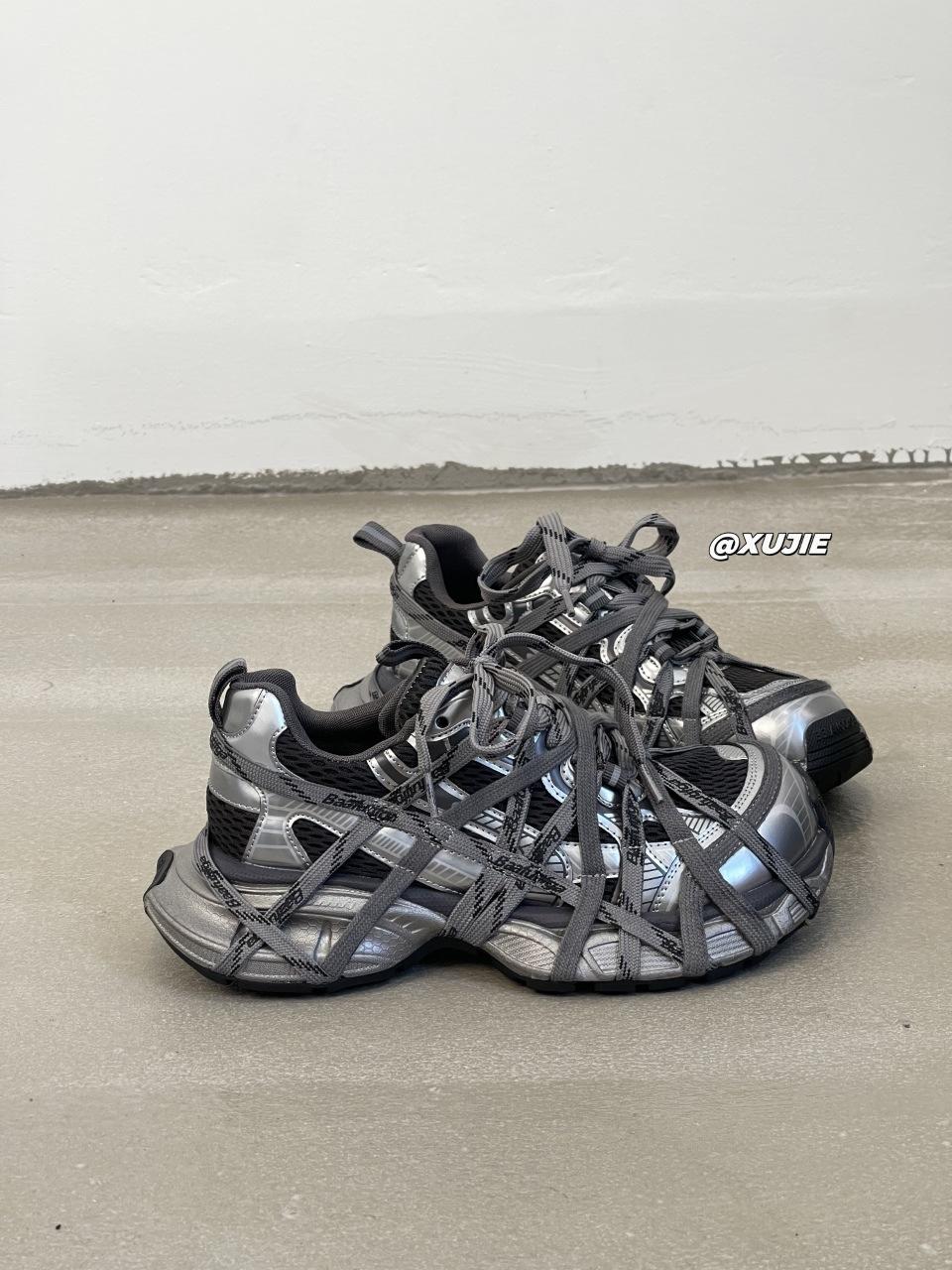 

ins super fire Paris silver gray dad shoes men and women the same fashion versatile trend thick sole heightening casual shoes 40