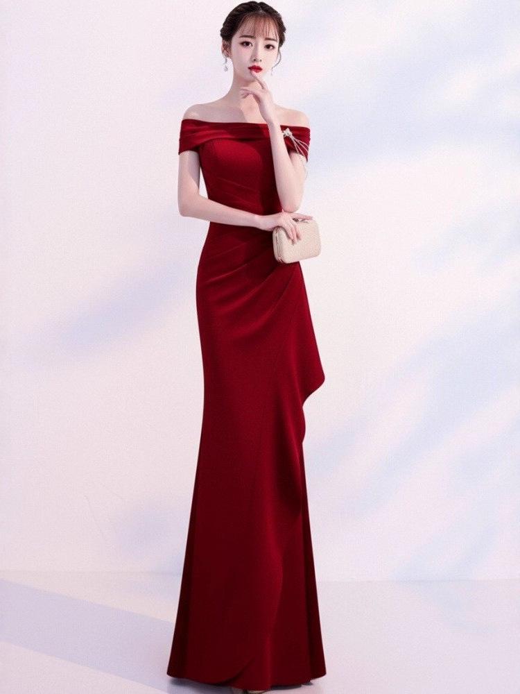 Elegant Mermaid One-Shoulder Dress for Wedding or Engagement Banquet