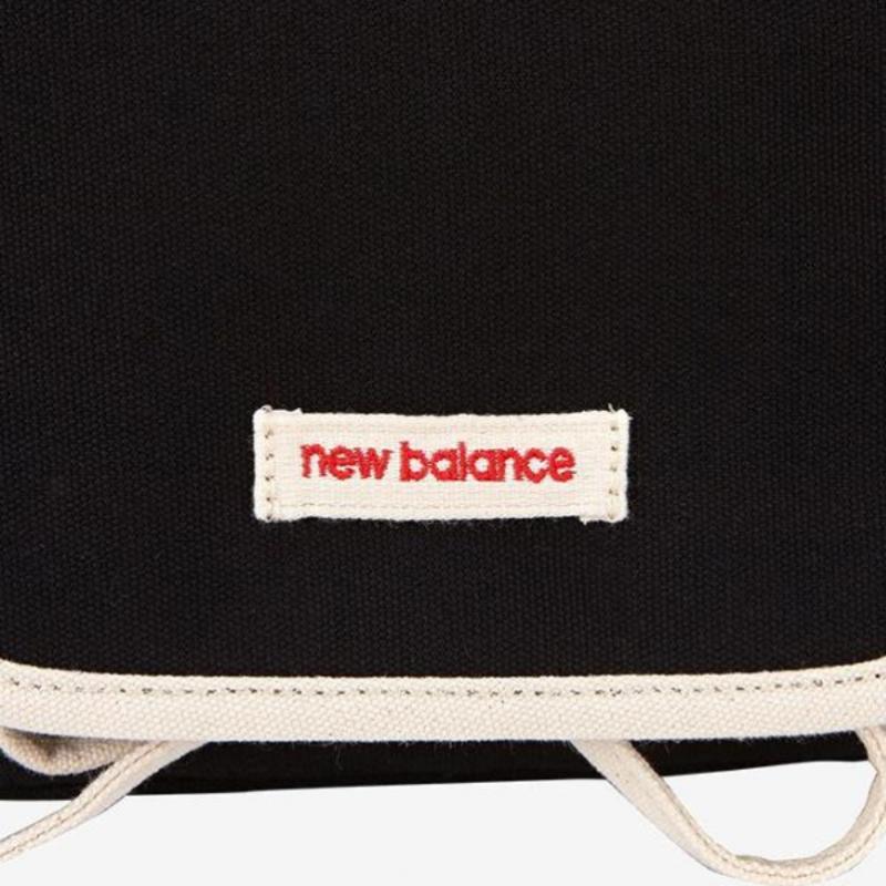 New Balance Essential Canvas String Crossbag Black Half Club Store Version Nbgc2