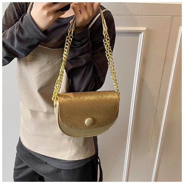 

Crossbody small square bag, new small bag, women s foreign air bag, simple shoulder change bag, women s satchel carry-on small backpack