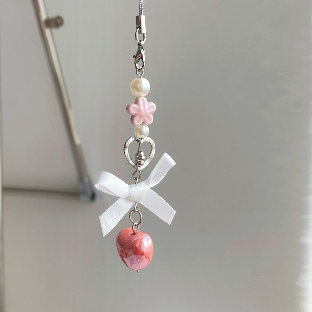 Handmade Heart Pendant Keychain Exquisite Bowknot Beaded Phone Chain Flower Charm Phone Lanyard Women Bag Accessory