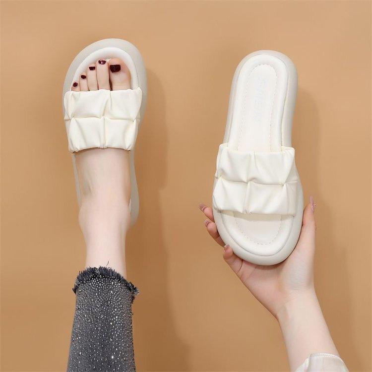 

Летние женские шлепанцы Сяосянфэн для улицы на плоской подошве, новая мода 2025, юбка-слово, высококачественные пляжные сандалии 40