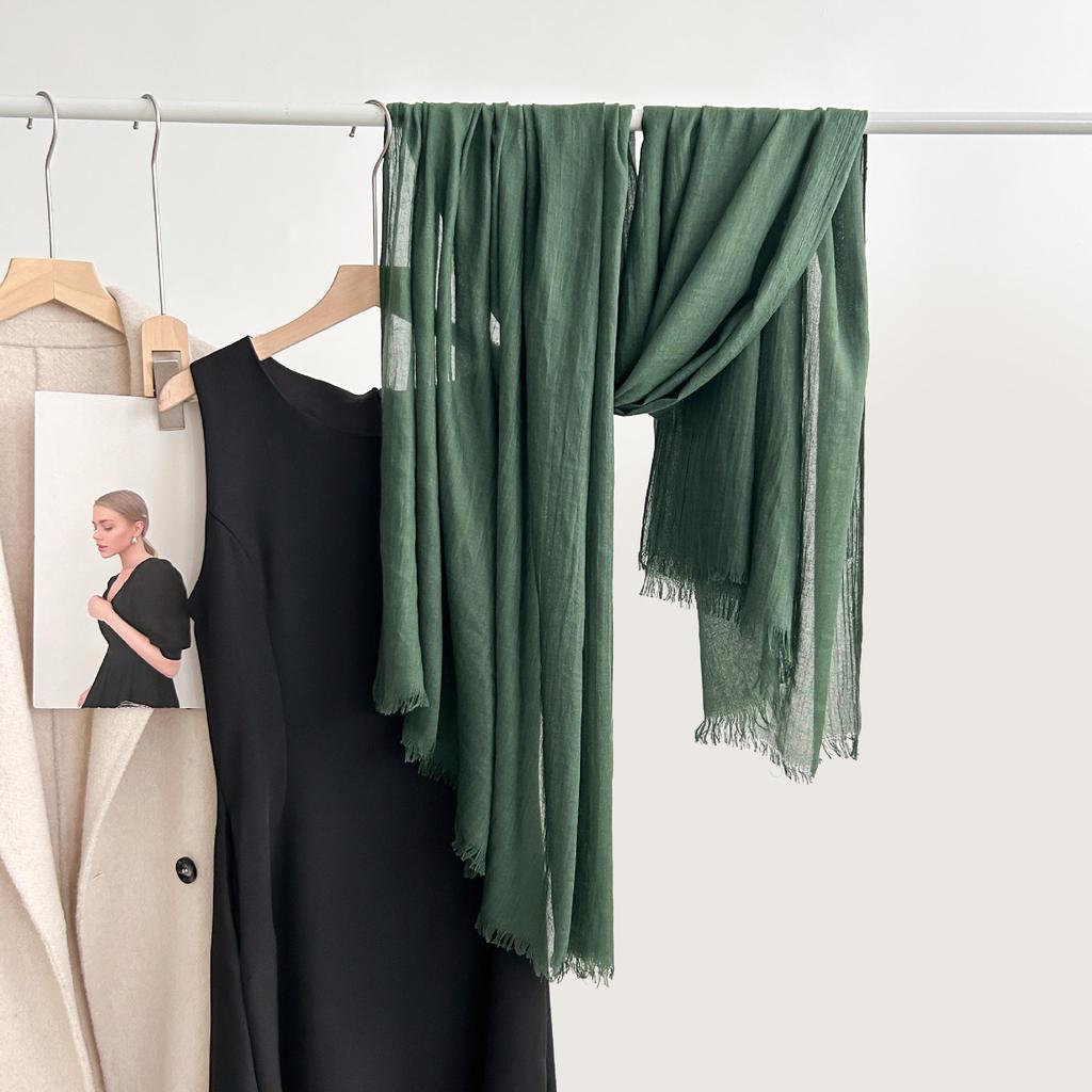 Artistic Cotton and Linen Scarf - Solid Color, Japanese & Korean Style, Women's Shawl for Air-Conditioned Rooms, Outerwear, Sun Protection