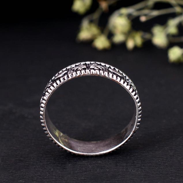 Oxidized Sterling Silver Band Ring | Intricately Carved Floral Leaf Pattern | Boho Filigree Stacking Ring | Vintage Style Jewelry