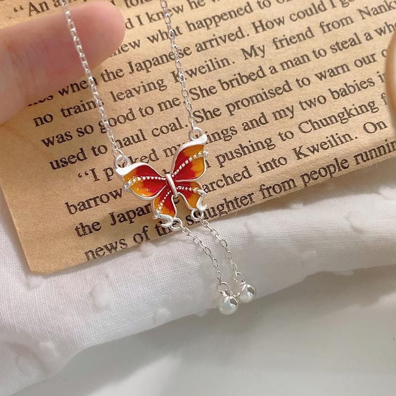 Butterfly Necklace Is Fresh, Sweet, Cute, and High-end with A Sense of Design. It Is Versatile and Versatile with A Collarbone Chain
