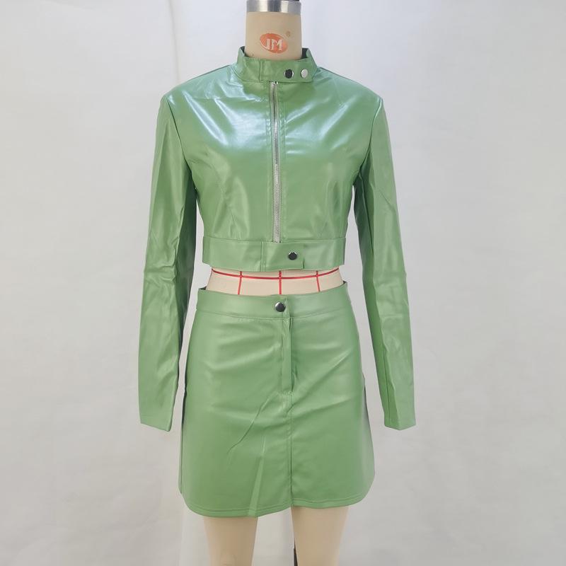

Европейско-американская женская мода: Осенний комплект из укороченной куртки на молнии с длинными рукавами и юбки до бедер из искусственной кожи 2025 года Small зелёный