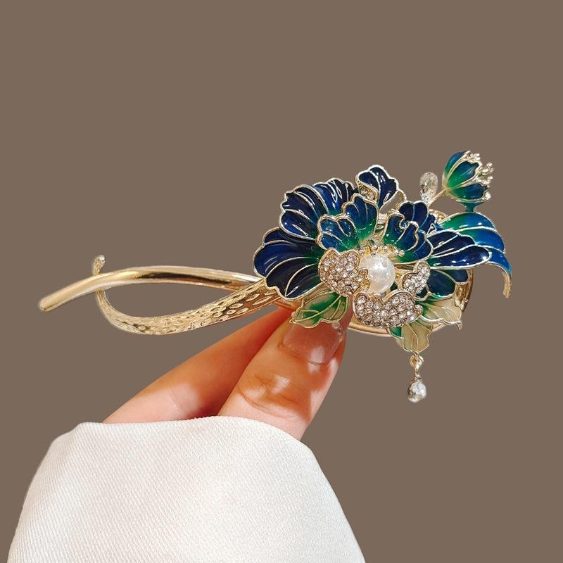Factory direct fashion flower pearl twist clip elegant hairpin Internet celebrity head spring clip