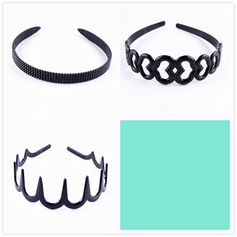 Men's & Women's Black Wave Headband: Sporty, Simple, with Teeth for Slicked Back Hair and Face Washing.