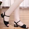 Frühling und Herbst Neue Luxus Damen Exquisite Sandalen Sommer Mode Atmungsaktive Hohlsandalen Vielseitige Lässige Damenschuhe