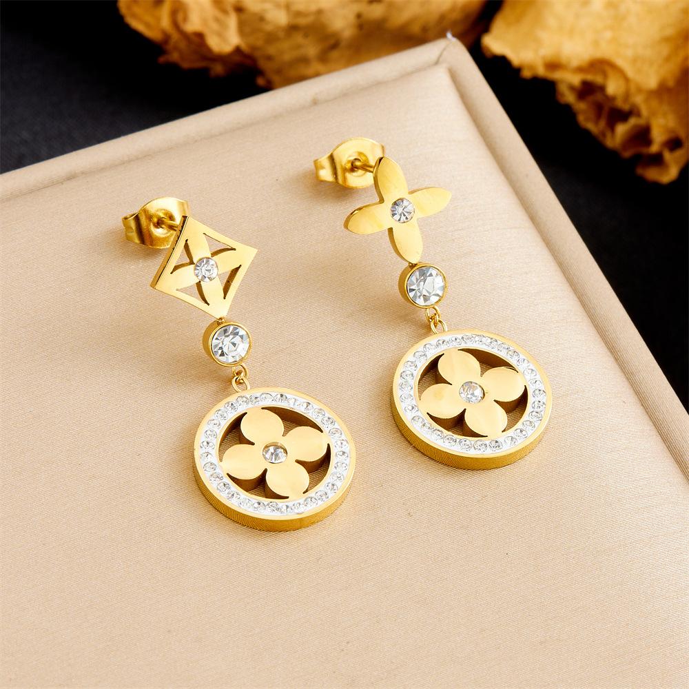 3PCS Titanium Steel Non fading Clover Necklace Bracelet Earring Set