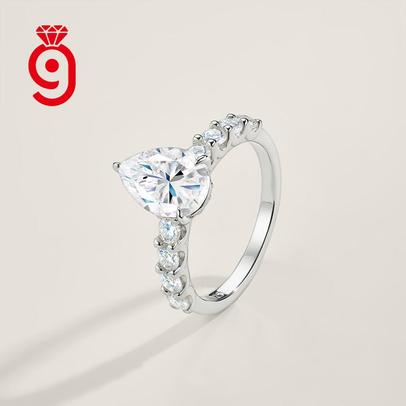 Luxury Elegant S925 Silver VVS Marquise Brilliant Cut Surround Side Stone GRA Certified for All Occasions Wear Moissanite Ring