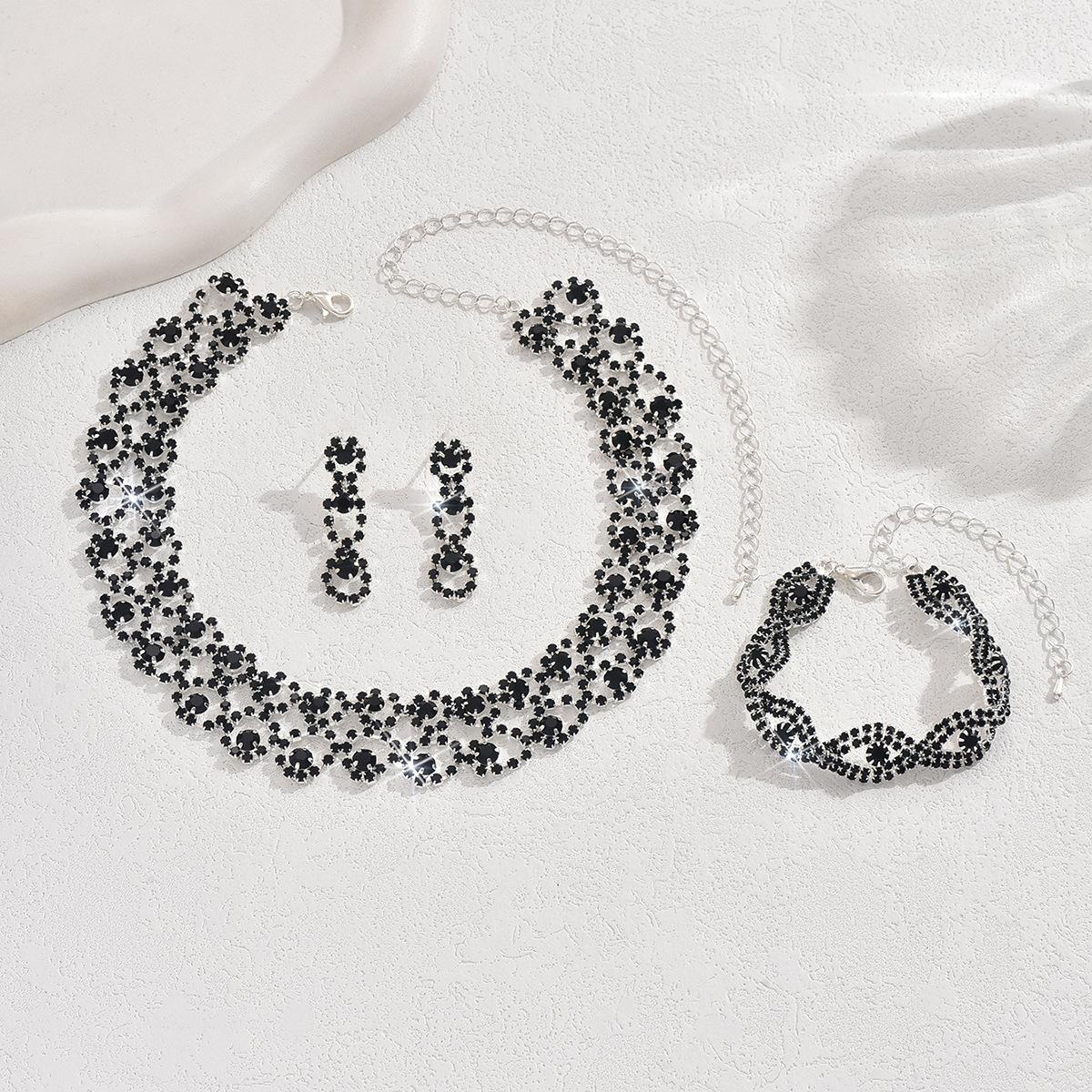 

Женский комплект ювелирных изделий из 3 предметов: серьги со стразами, ожерелье, аксессуары для свадебной вечеринки Vracelet чёрный