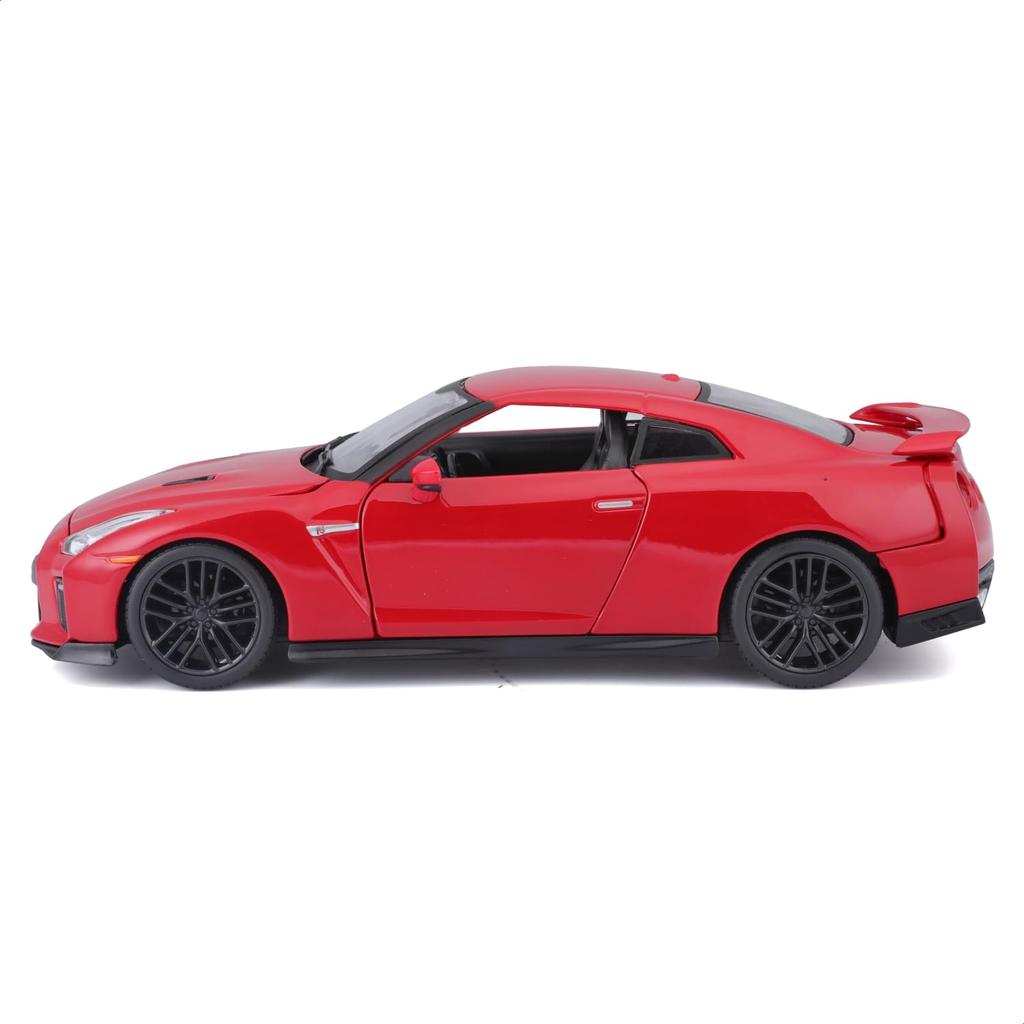 Bburago Scale Nissan 2017 Diecast Model Car 1/24 GT-R (Red)