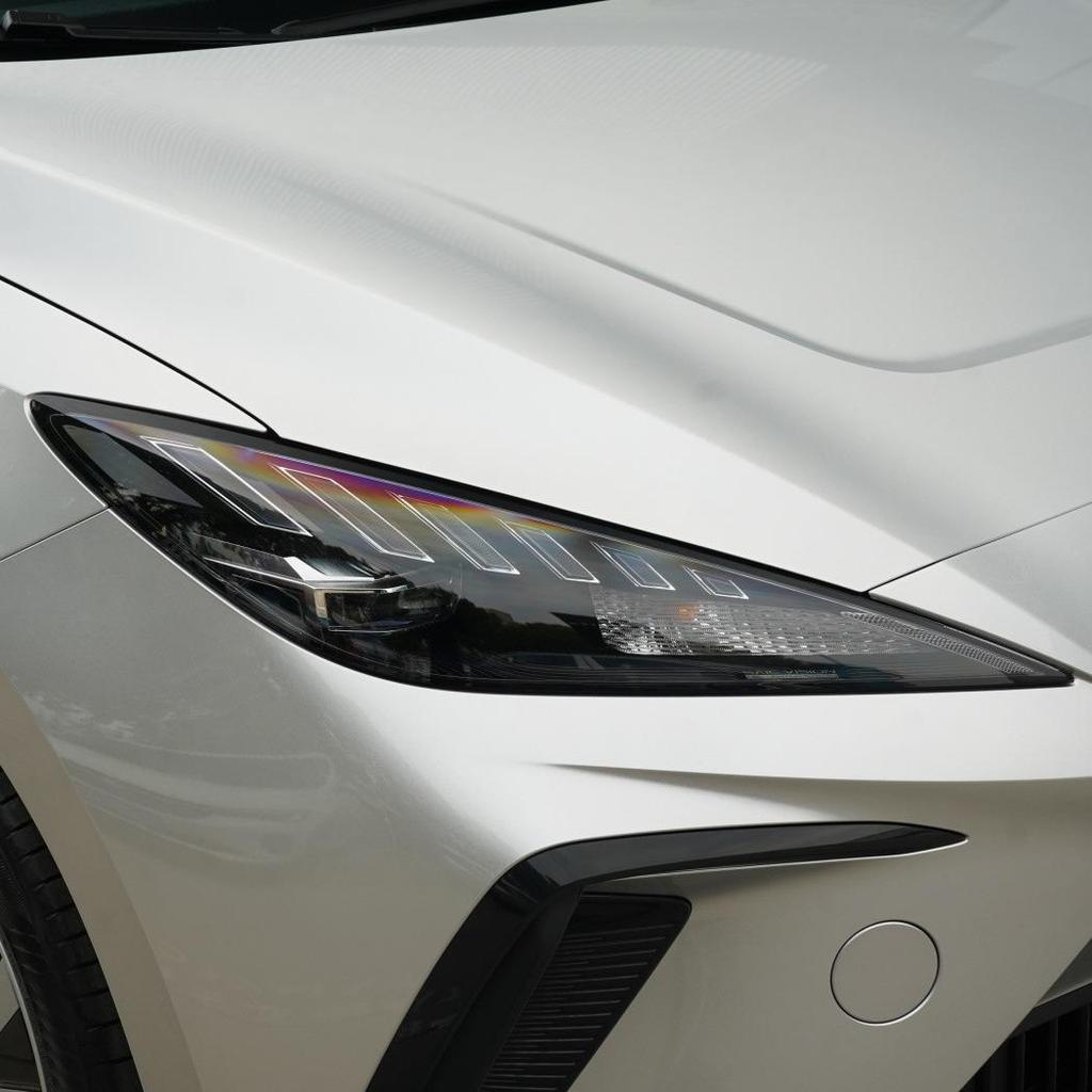 22-23 MG Mulan Headlight Lens and Shell Cover