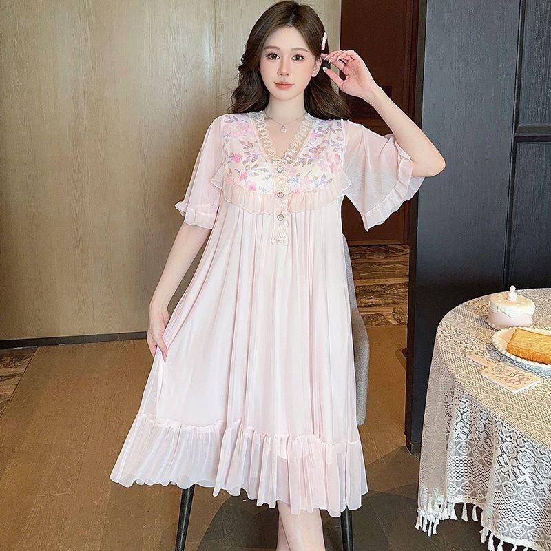 Pyjama en maille style princesse pour femme avec coussinets de poitrine - Été 2026