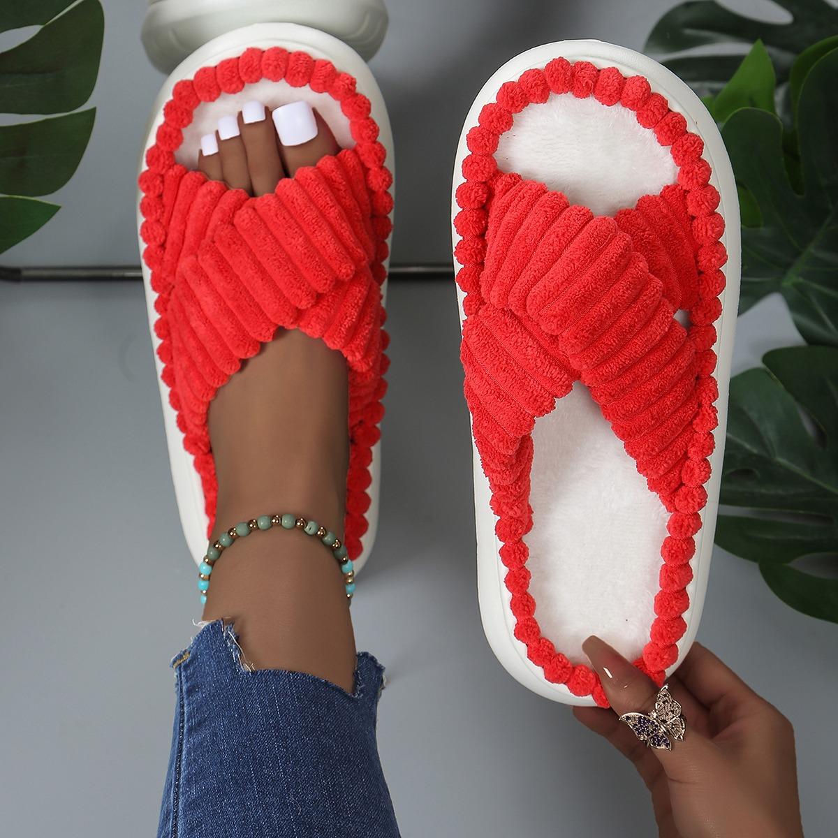 Женские тапочки 2024 года — фото 5