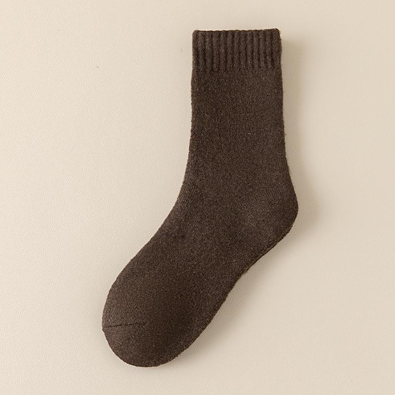 "Men's Thick Wool Socks: Velvet-Lined, Warm, and Lengthened for Autumn and Winter"