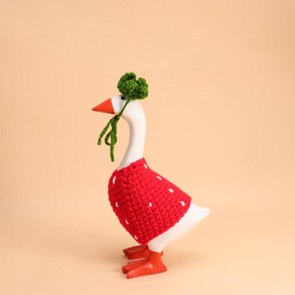 Desktop Decoration Ornaments Clothing, Strawberry Set