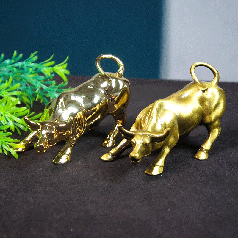 Legierte Wall Street Bull Skulptur Bürointerieur Desktop Feng Shui Glücksornamente Nordische Heimdekoration Tierfigur