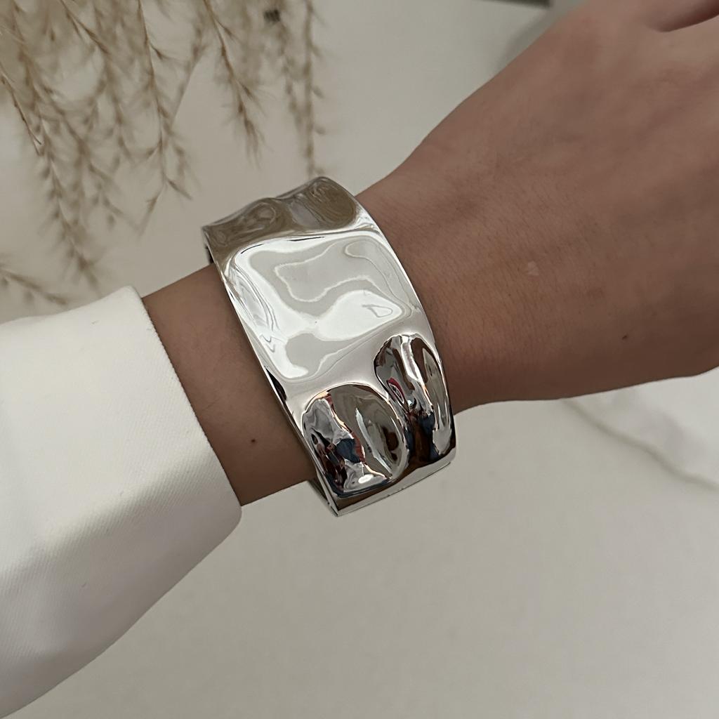 Thick Hip Hop Metal Cuff Wide Bangles for Women Exaggerated Irregular Gold Color Glossy Water Drop Bracelets Steampunk Jewelry