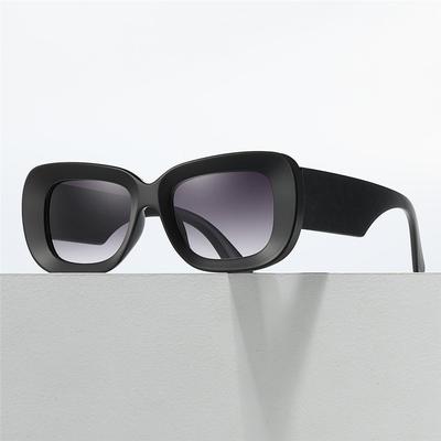 Thick Frame Rectangle Sunglasses Fashion Women 'S Square Sun Glasses Classic Black Sunglasses Vintage Punk Shades Uv400