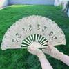 Abanico de Boda con Borde de Encaje Blanco Abanico de Bambú Calado Bordado Abanico Decorativo Vintage para Baile Abanico de Fiesta de Boda Abanico de Recuerdo de Boda