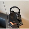 High-end Handbag, Retro and Stylish Crossbody Bag, Fashionable Single-shoulder Bucket Bag Casually