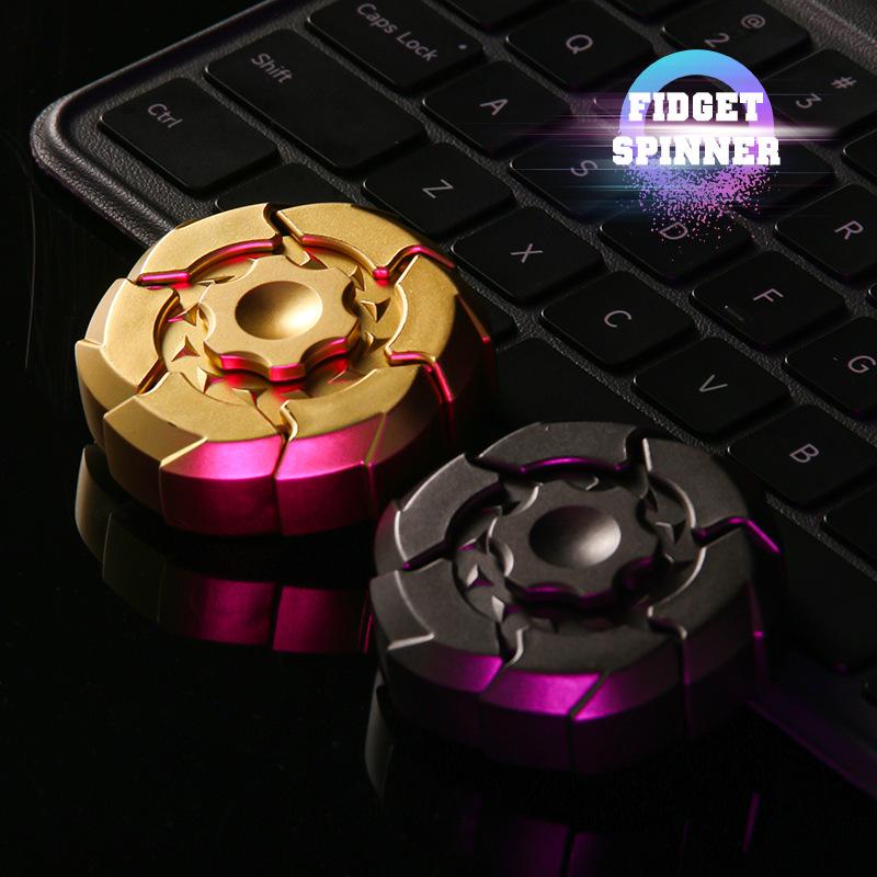 Black Tech Magnetic Armor Spinner: Explosive Fingertip Gyroscope for Decompression and Fun
