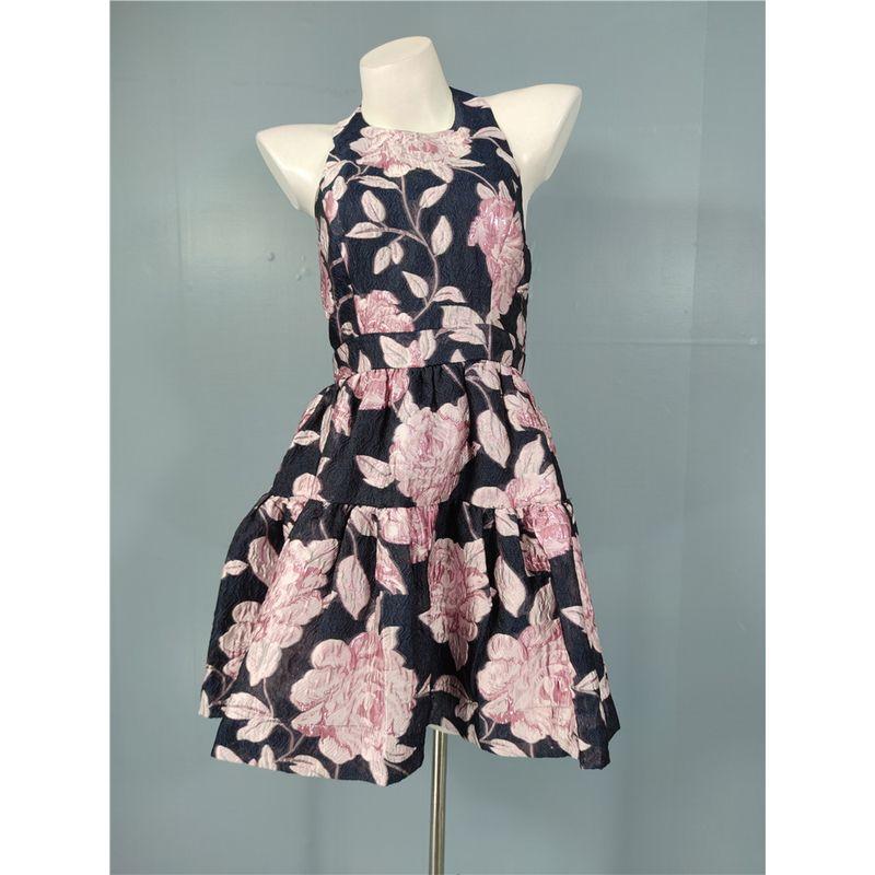 

Заказ внешней торговли Высококачественная текстура Бронзирование Блестящий рельеф Тихуа Элегантное платье богини Пышное платье Холтер Открытая спина Blue Purple L