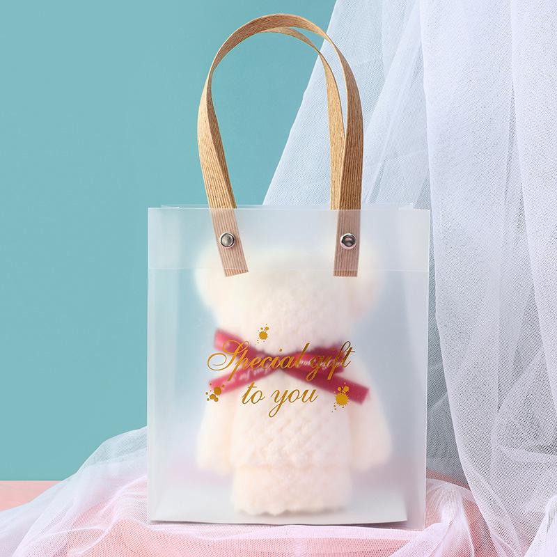 Little Bear Towel – Ideal Souvenir for Kindergarten Events, Birthdays, Celebrations, and Openings.