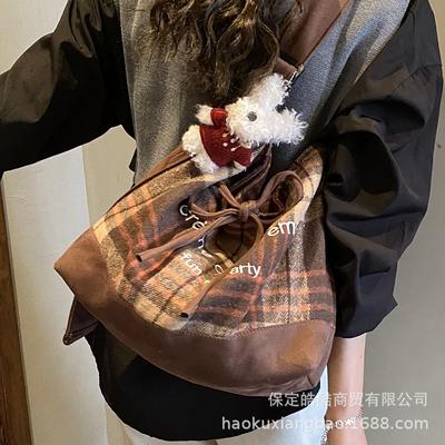 Dámské kabelky – Tašky přes rameno