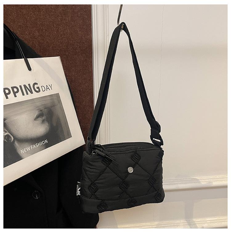 

Зимняя женская сумка через плечо из хлопка с ромбическим узором, легкая, повседневная, большой емкости чёрный