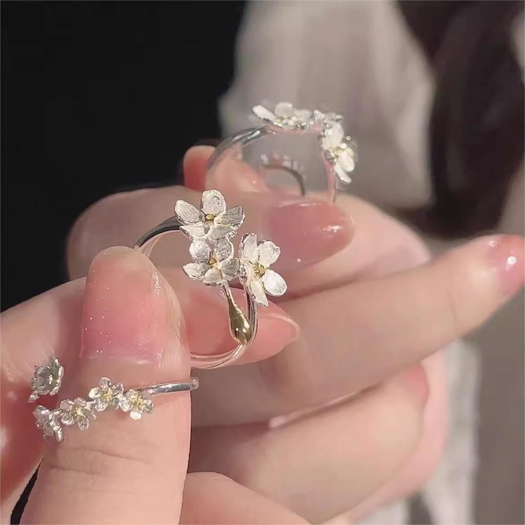 Eleganter Verstellbarer Vergissmeinnicht-Blumenring für Frauen Stilvoller Kupferschmuck